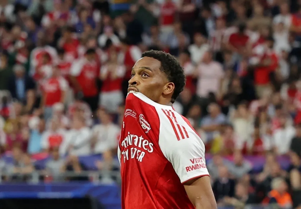 Cu soc World Cup cua sao Arsenal hinh anh
