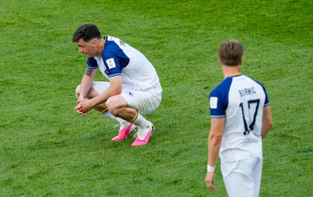 Bosnia va CH Czech la hinh anh xa la cua bong da chau Au? hinh anh