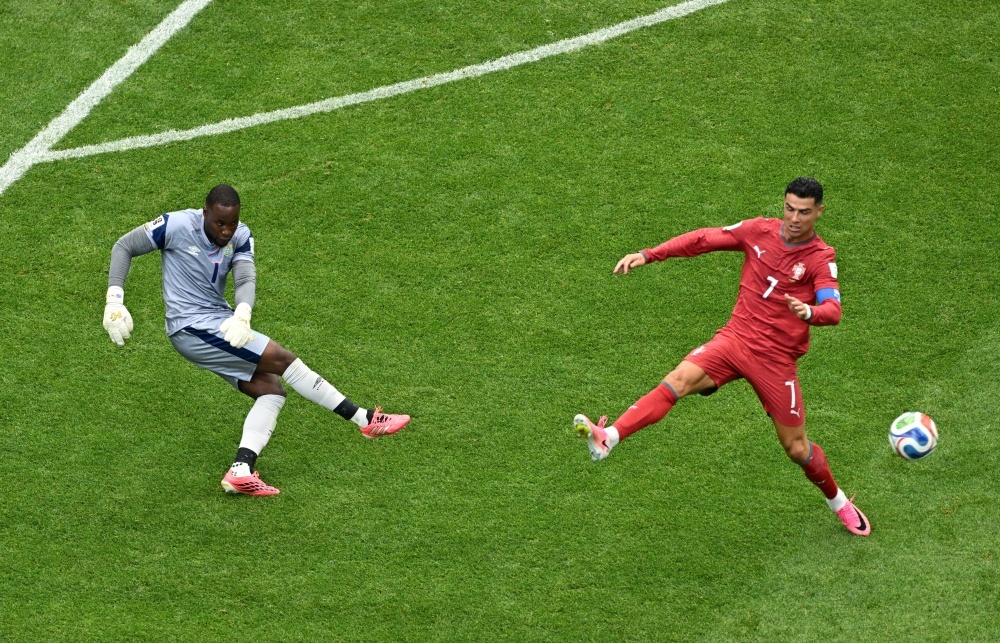 Bo Dao Nha huong loi tu dieu luat lan dau xuat hien o World Cup hinh anh