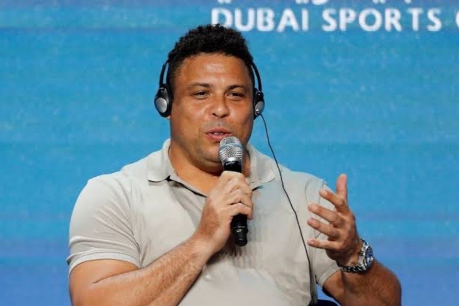 Ronaldo Nazario: Bang tuoi Messi, toi giai nghe 4 nam, nang 120 kg roi hinh anh