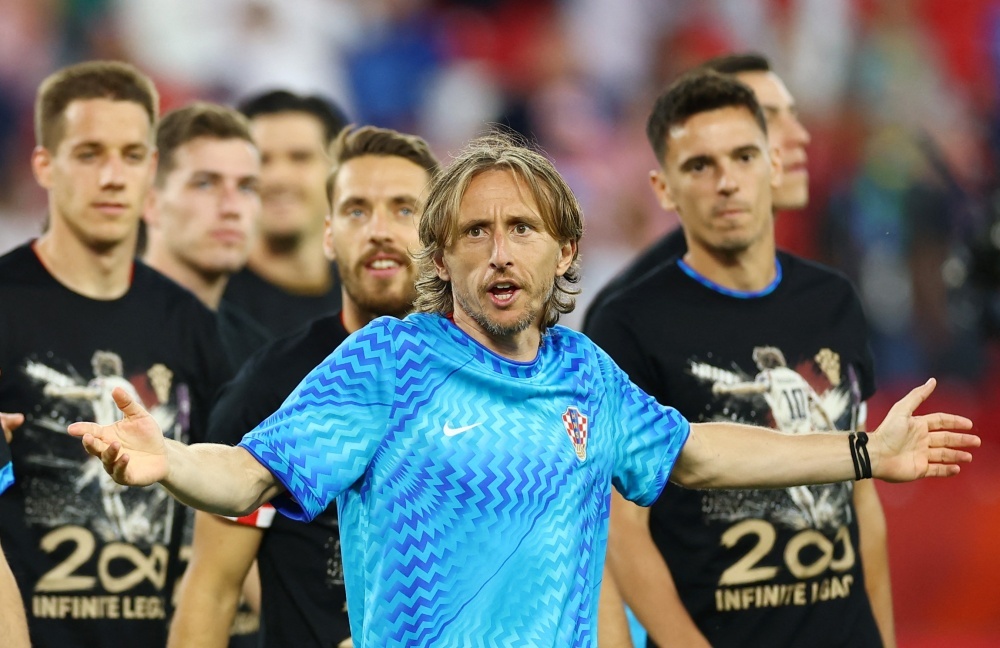 Modric di vao lich su hinh anh