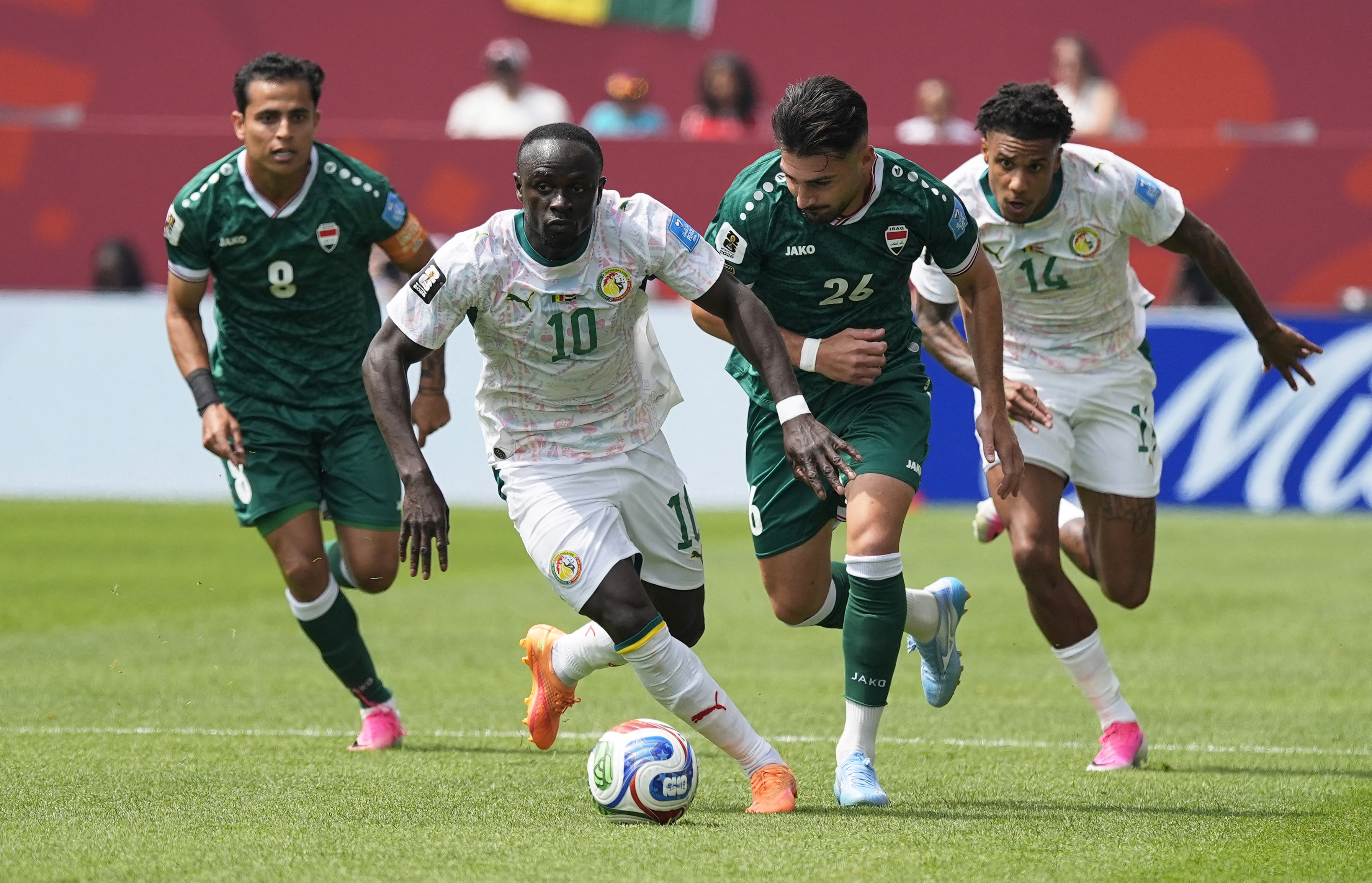 Senegal 1-0 Iraq: Dai dien chau A lam nguy hinh anh