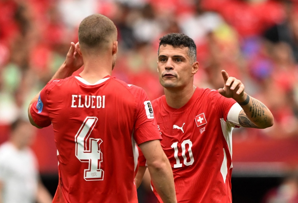 Chelsea nhan cau tra loi cho thuong vu Xhaka hinh anh