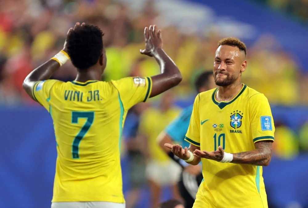 Dien bien Brazil - Nhat Ban hinh anh