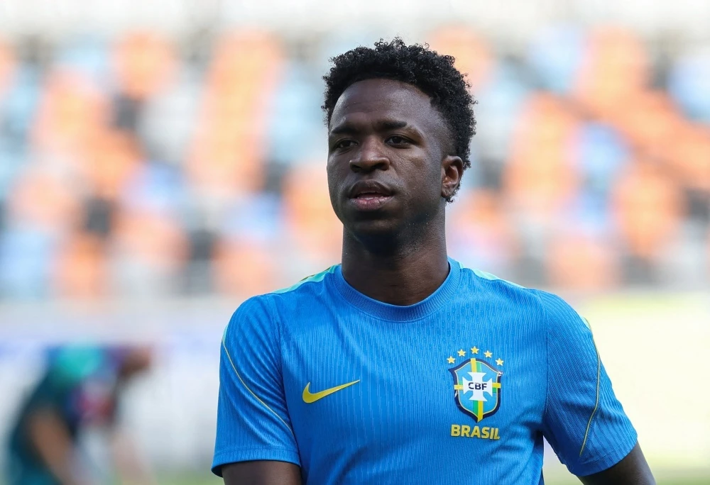 Vinicius co gia gan bang ca doi hinh Nhat Ban hinh anh