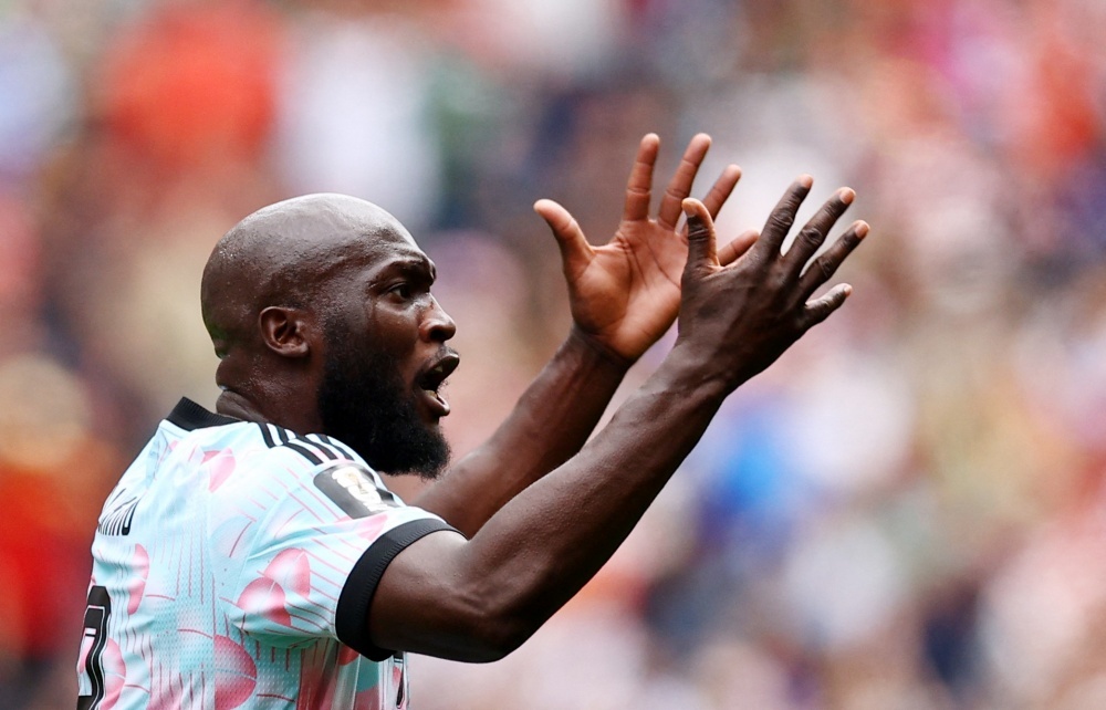 Lukaku khong du tam ly sut qua penalty quyet dinh cho Bi hinh anh