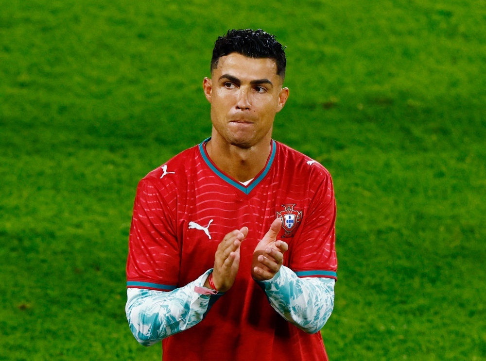 Ngay vui thieu vang vo con cua Ronaldo hinh anh