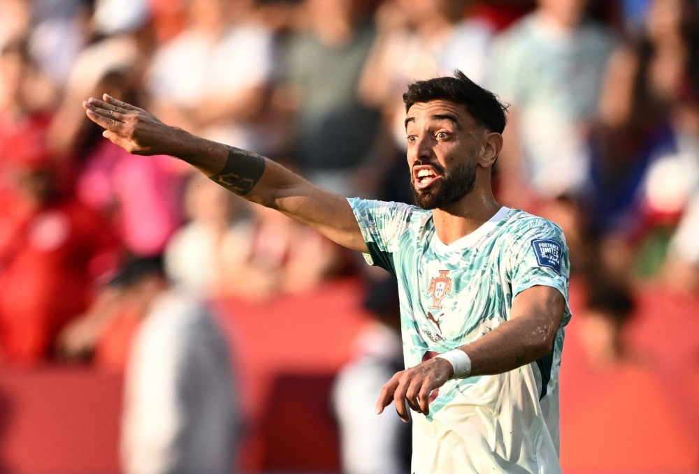 Chuyen gi dang xay ra voi Bruno Fernandes o Bo Dao Nha? hinh anh