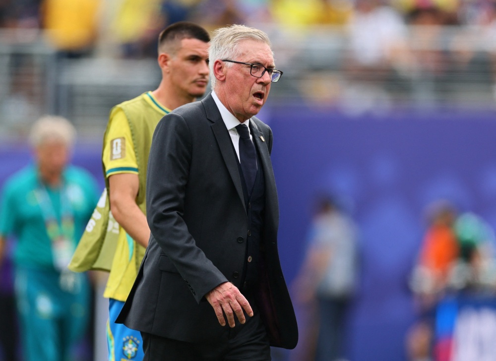 Ancelotti mat tat ca sau nuoc co Neymar hinh anh