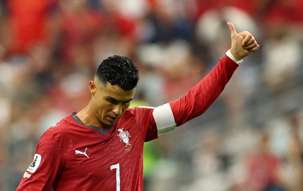 Ronaldo xac nhan chia tay World Cup hinh anh