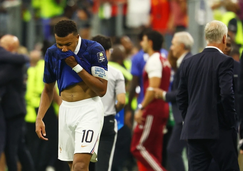 Mbappe nói đúng về Deschamps
