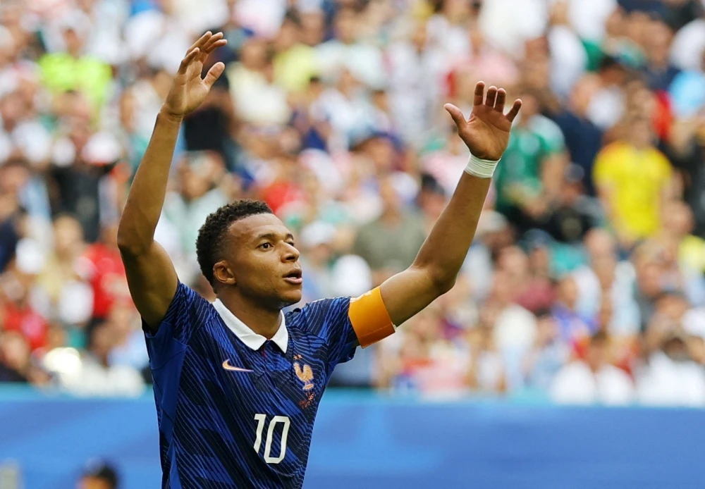 Vua phá lưới Mbappe giành kỷ lục độc nhất lịch sử World Cup
