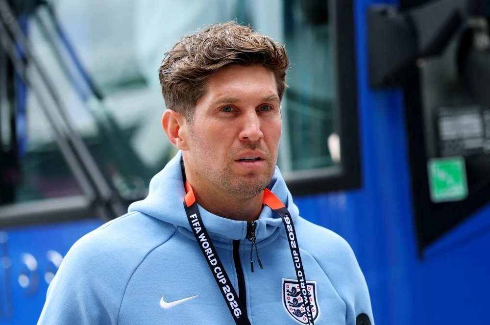 Hai ông lớn thành London tranh 'món hời' John Stones
