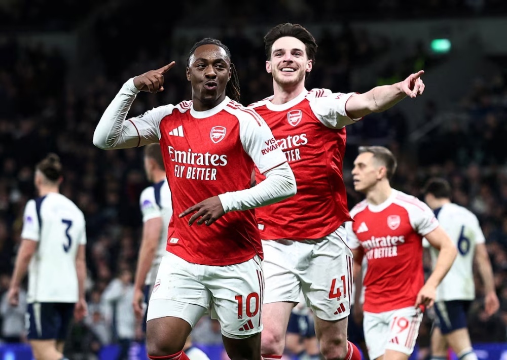 Tranh cãi Chelsea hay Arsenal mới là 'Vua London'?