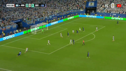 Siêu phẩm World Cup đổi đời Cabral