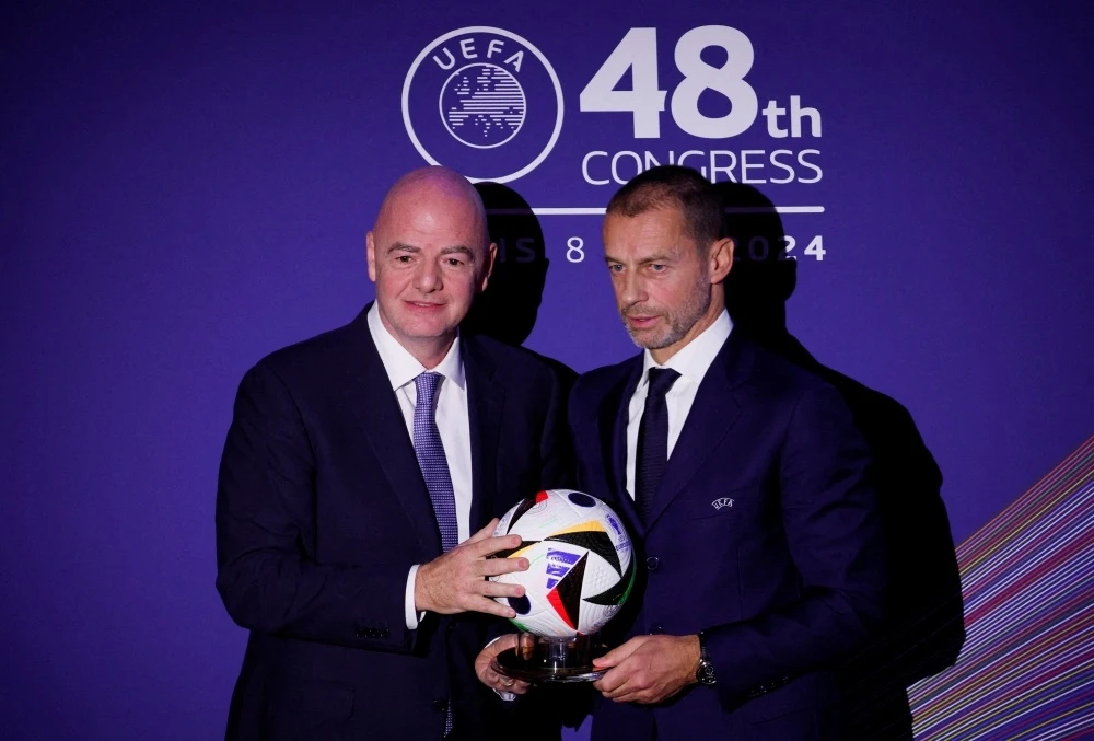 Infantino phải ra đi