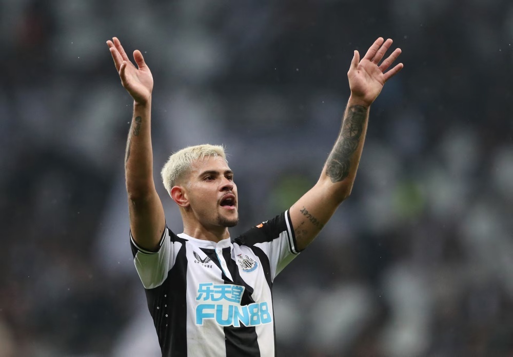 Lý do Newcastle buộc phải bán Guimaraes cho Arsenal
