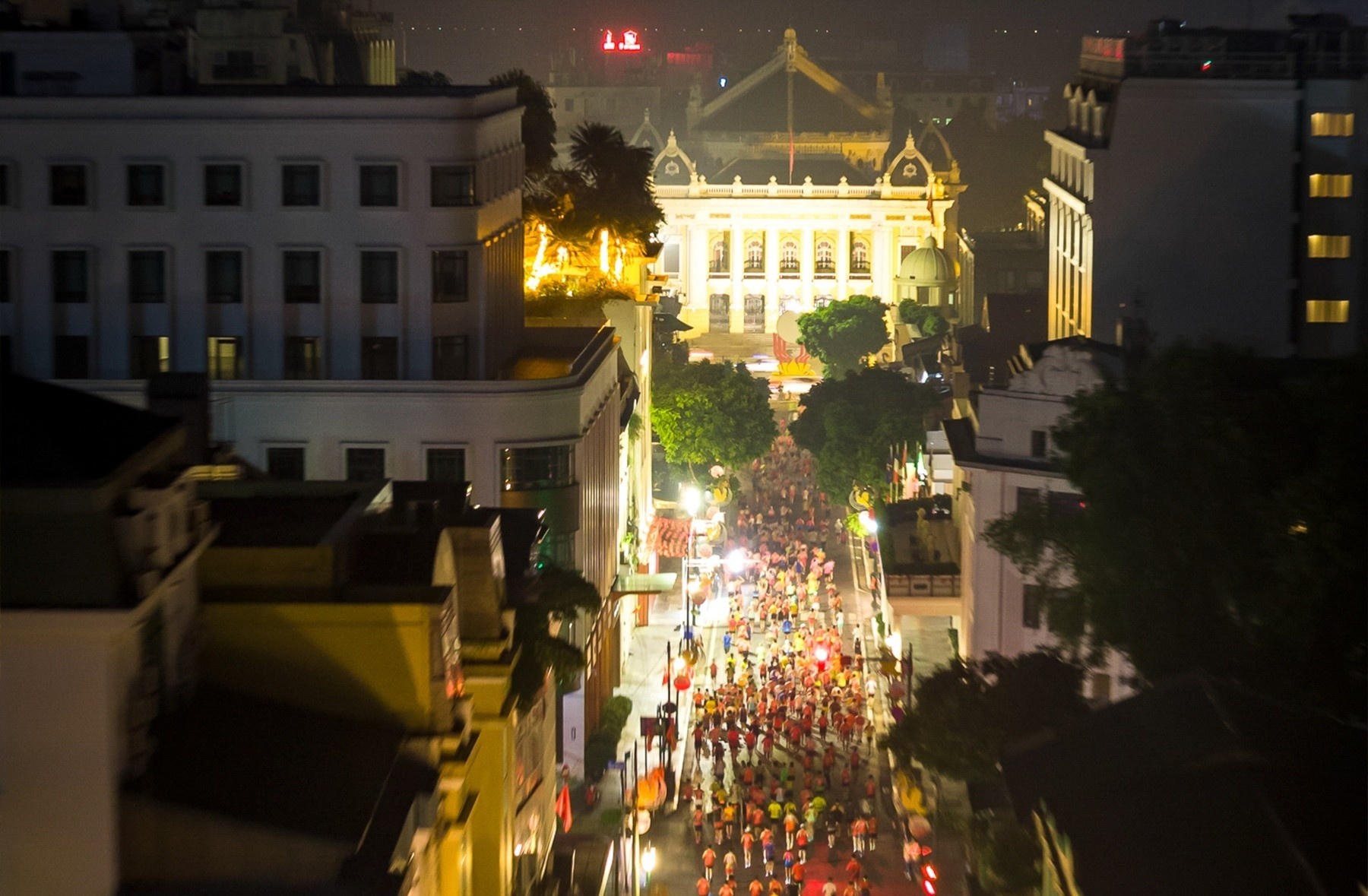 14.000 VĐV tranh tài ở Marathon Hà Nội