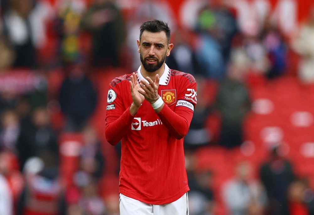 Premier League dời lịch một loạt trận đấu