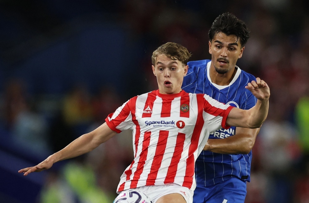 Indonesia nhắm đến trung vệ của Brighton