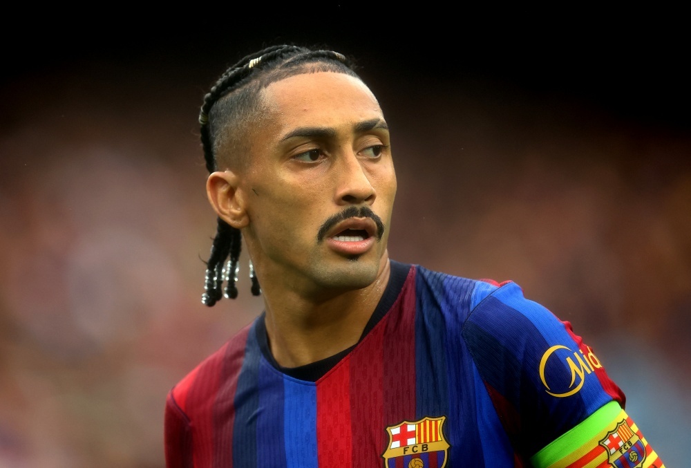 Raphinha báo tin sốc cho Barca