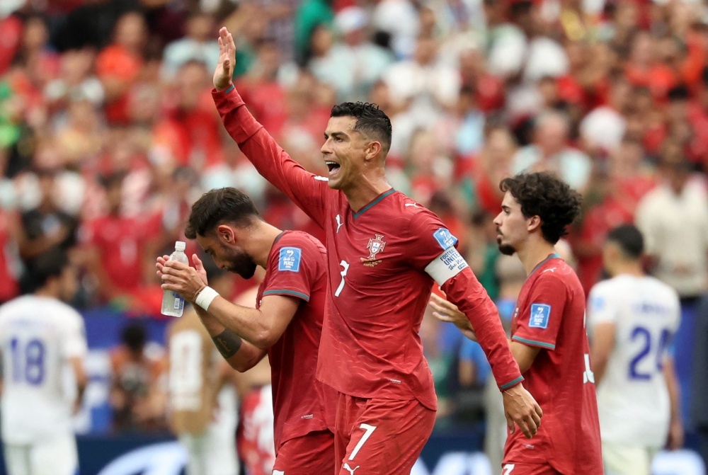 Jorge Jesus đồng ý gặp Ronaldo để hàn gắn