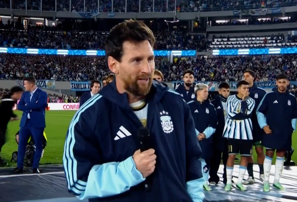 Bài phát biểu xúc động cả Argentina của Messi