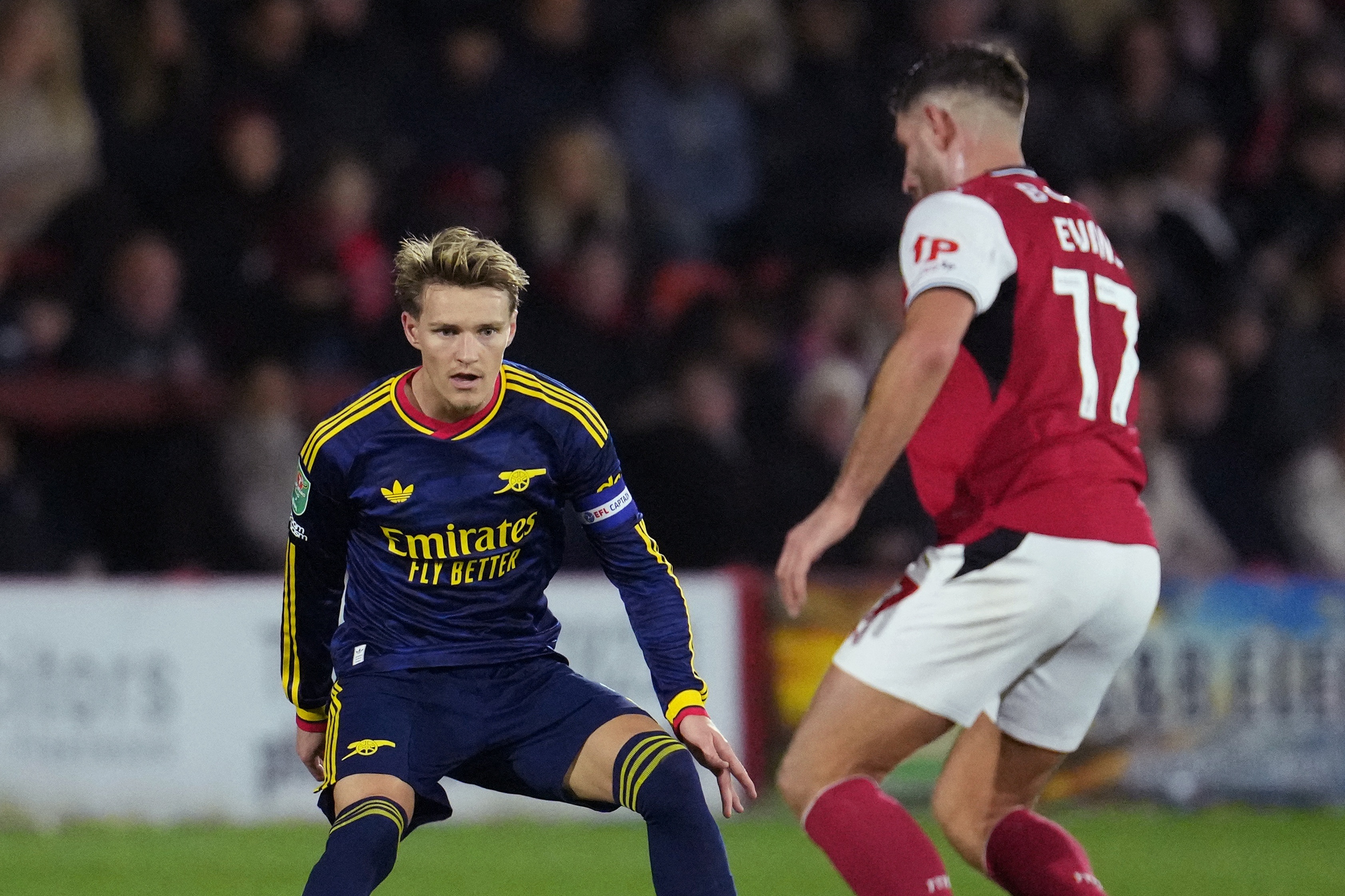 Arsenal thua sốc đội hạng tư