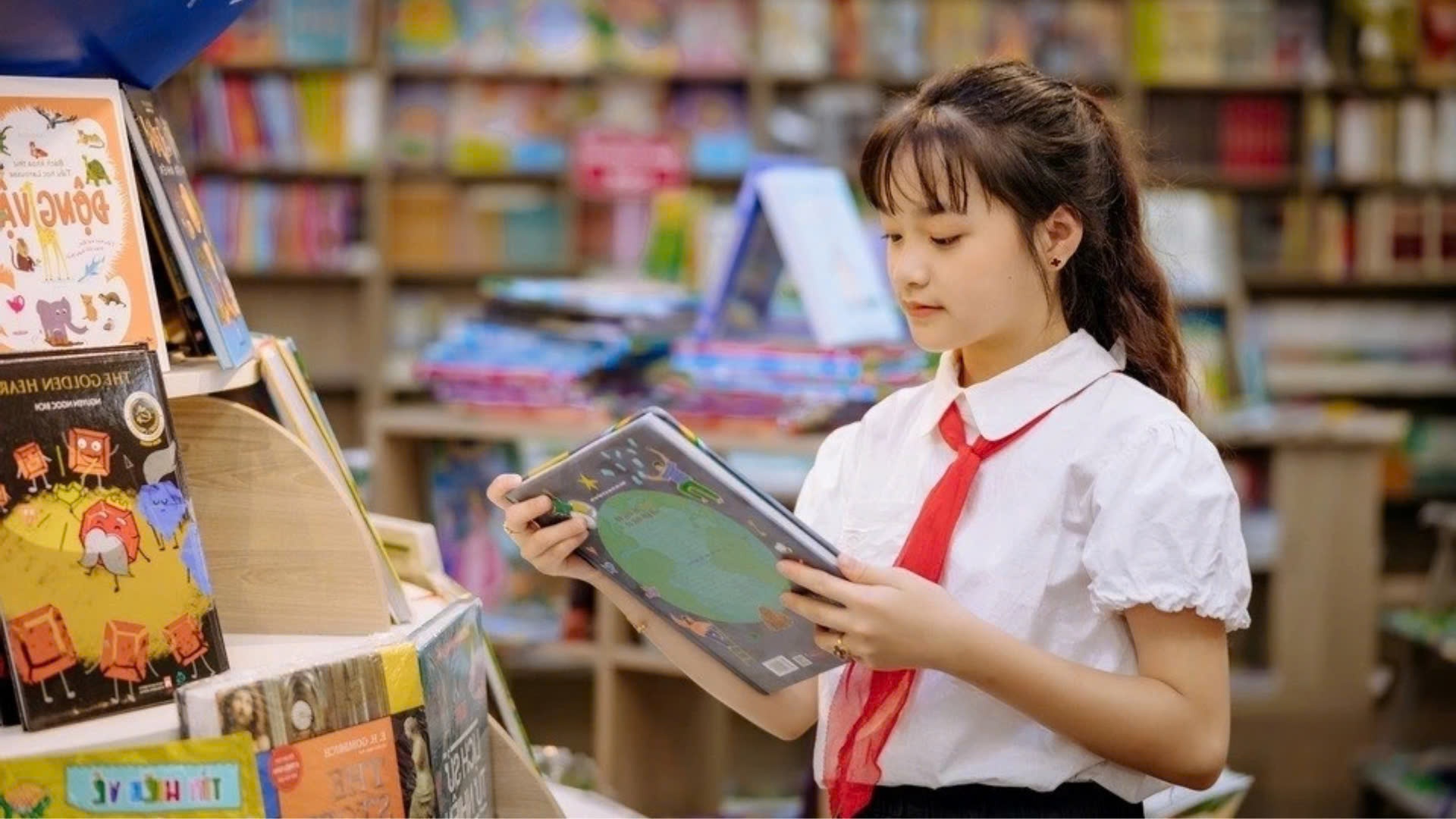 'Binh dan hoc vu so' de mo rong khong gian doc trong truong hoc hinh anh