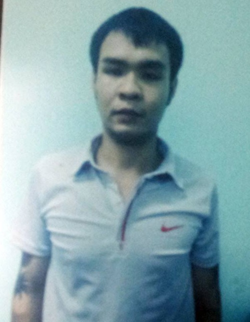 Tuấn tại cơ quan công an.