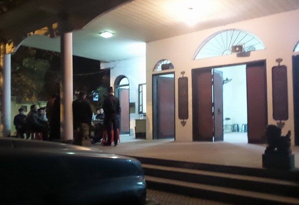 Nguoi vo tre tu vong trong can nha 5 tang hinh anh