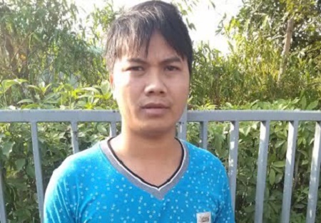 Giau do co bac bip trong xe Liberty, nam cong nhan bi bat hinh anh