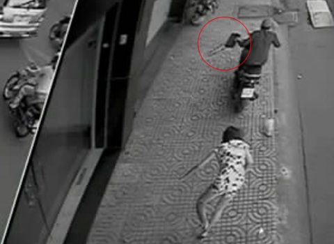 Du khach nuoc ngoai bao bi cuop luc nua dem hinh anh