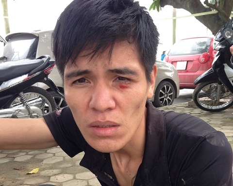 Canh sat truy duoi nghi can trom xe tren dai lo Thang Long hinh anh