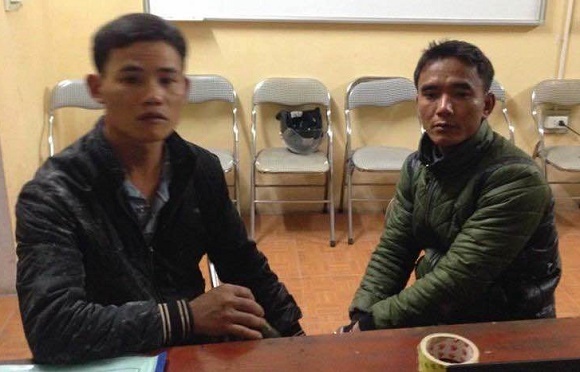 Nghi can trom cho dung kiem uy hiep canh sat hinh anh