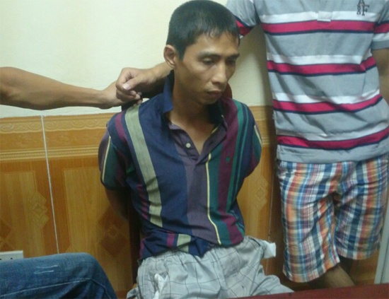 Cuoc vay bat ke san sang chong tra canh sat hinh anh