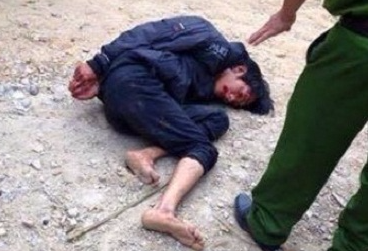 30 canh sat bao vay 9X ngao da doat mang bac ruot hinh anh