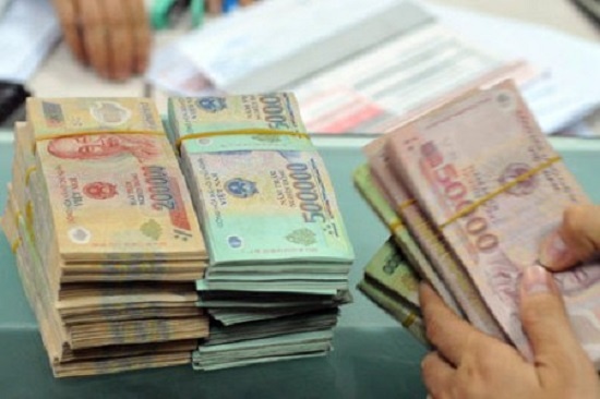 Nguoi ban nuoc hua 'chay' vao truong cong an gia 350 trieu hinh anh
