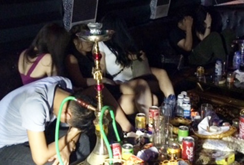 Ben trong tu diem an choi bac nhat dat Cang hinh anh