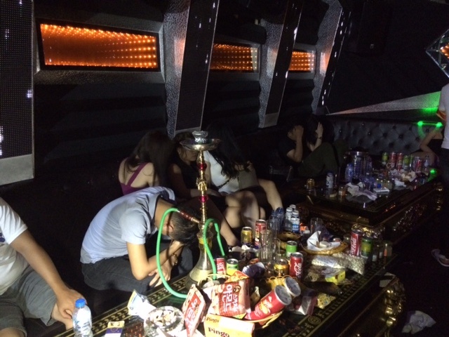 dot kich bar Ruby anh 2