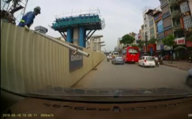 ong thep duong sat do thi anh 1