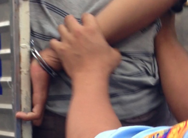 Tai xe Innova tong chet trung uy cong an di tuan dem hinh anh