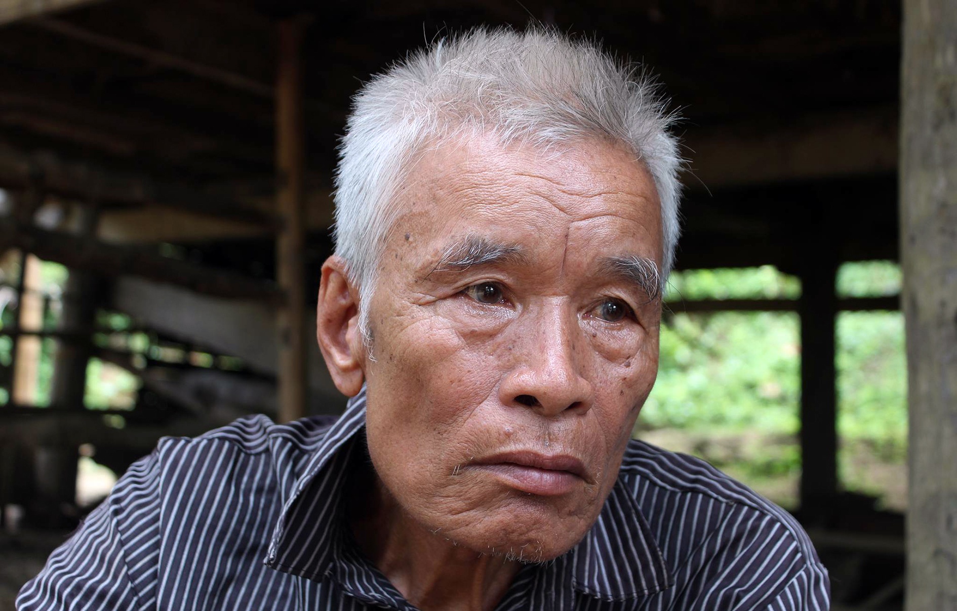 'Toi khoc nhieu khi khong co chuyen xe tu te dua con ve' hinh anh