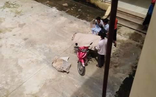 chở xác bằng xe máy ở Sơn La ảnh 1 cho xac bang xe may o Son La anh 1