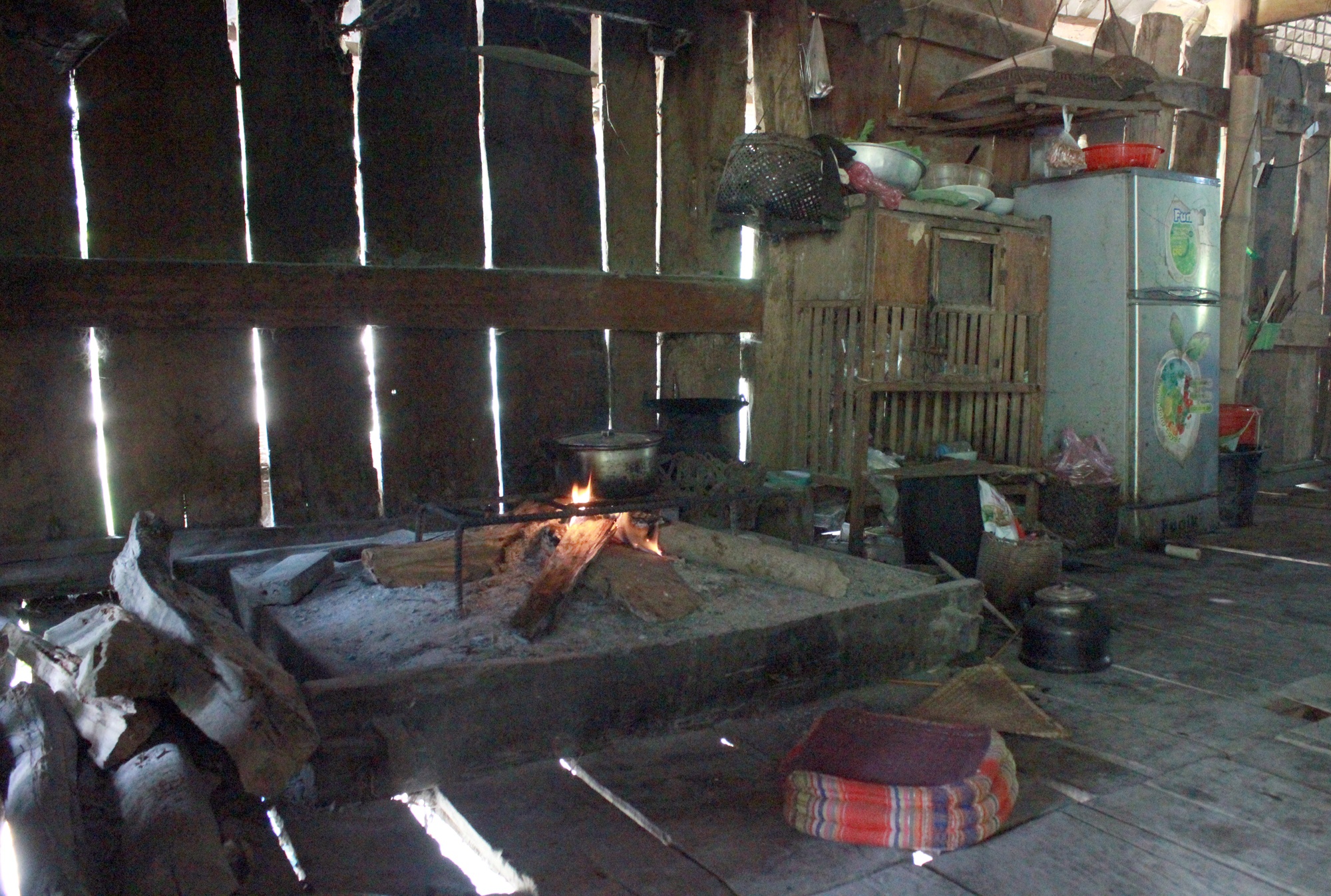 cho xac bang xe may o Son La anh 6