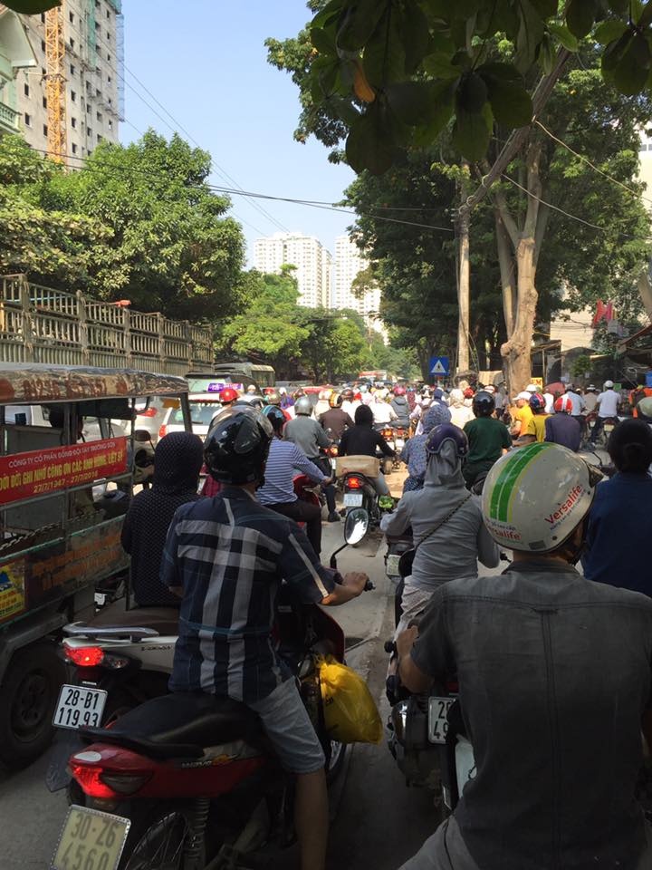 tắc đường cầu Tó ảnh 2 tac duong cau To anh 2