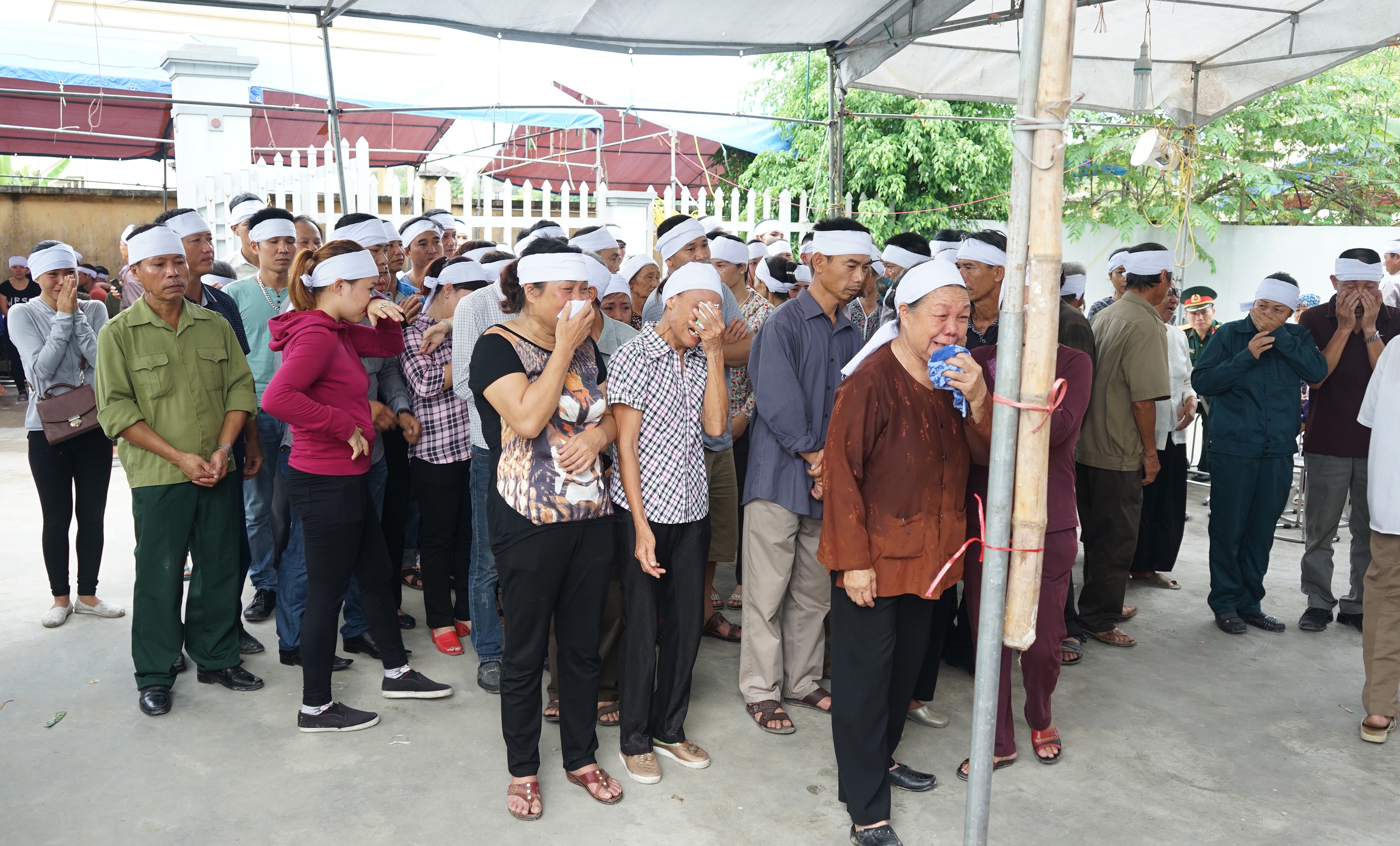 4 ba chau bi giet anh 2