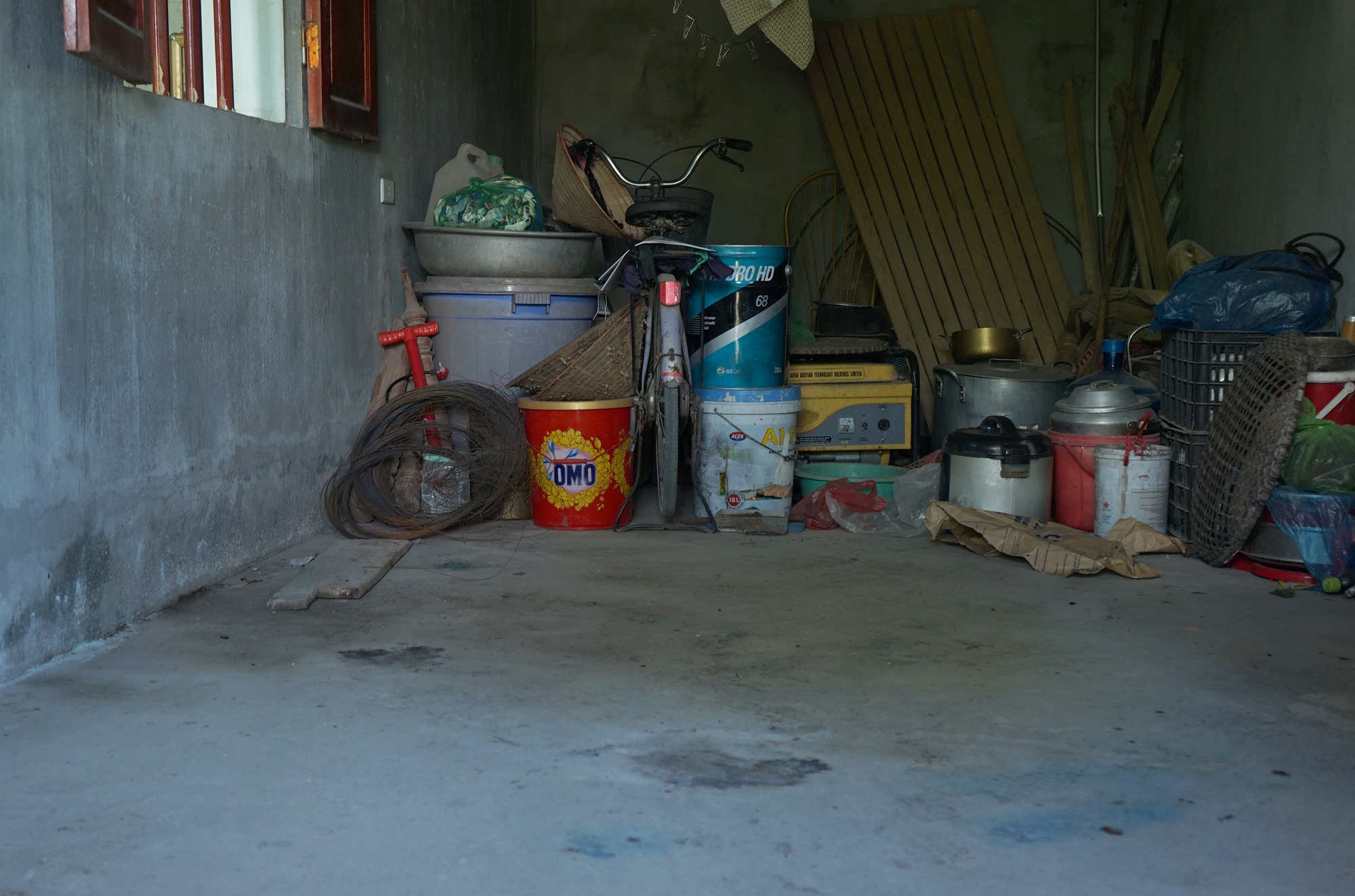 4 ba chau bi sat hai anh 3