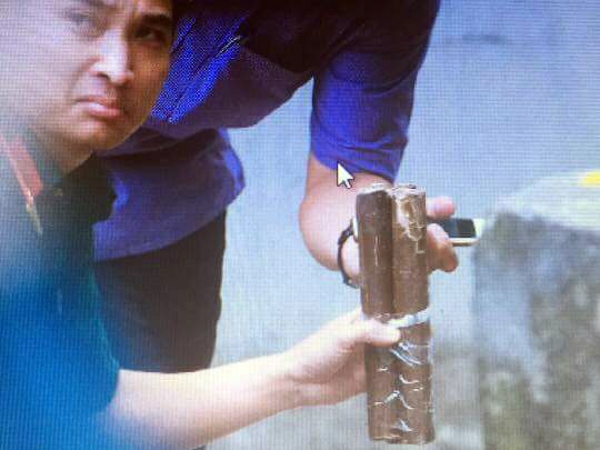 Vat the nghi min xuat hien truoc can nha 3 tang o Ha Noi hinh anh