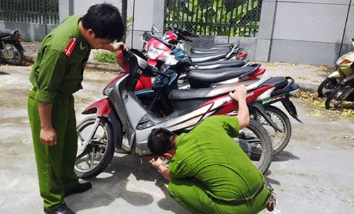 Ten trom dao tau khoi tru so cong an khong duoc giam an hinh anh